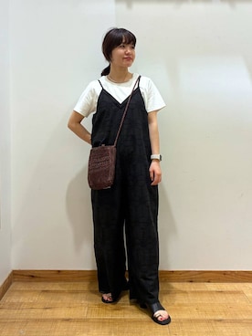 「GLOBAL WORK（グローバルワーク）のmeets India/刺繍サロペット/638123（サロペット/オーバーオール、ブラック系）」を使った、hironaさん（レディース）の夏コーディネート