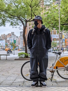 「PUMA」｜「アイテム（オールインワン・サロペット）」を使った、RoxsoulLeeさん（メンズ・170cm）の秋コーディネート