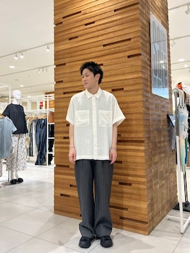 「アイテム（スラックス）」を使った、HI_ROさん（メンズ・166cm）の夏コーディネート