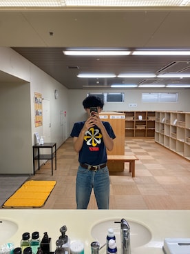 「Levi's（リーバイス）のアイテム（デニムパンツ、ブルー系）」を使った、tyoutyoooさん（メンズ）の秋コーディネート