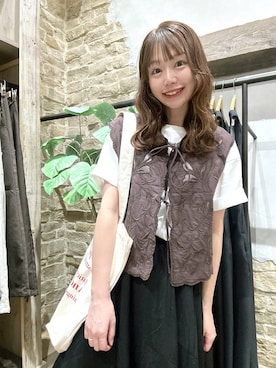 「GLOBAL WORK（グローバルワーク）のmeets India/刺繍レースベスト/601191（ベスト、ブラウン系）」を使った、airiさん（レディース・158cm）の春コーディネート