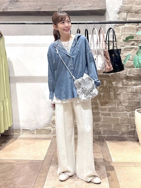 「アイテム（その他トップス、ホワイト系）」を使った、airiさん（レディース・158cm）の秋コーディネート