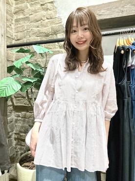 「GLOBAL WORK（グローバルワーク）のGOODデニムバレルパンツ/600980（デニムパンツ、ブルー系）」を使った、airiさん（レディース・158cm）の春コーディネート