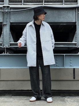 「SHINYAKOZUKA（シンヤコヅカ）のアイテム」を使った、松本 幸さん（メンズ・180cm）の夏コーディネート