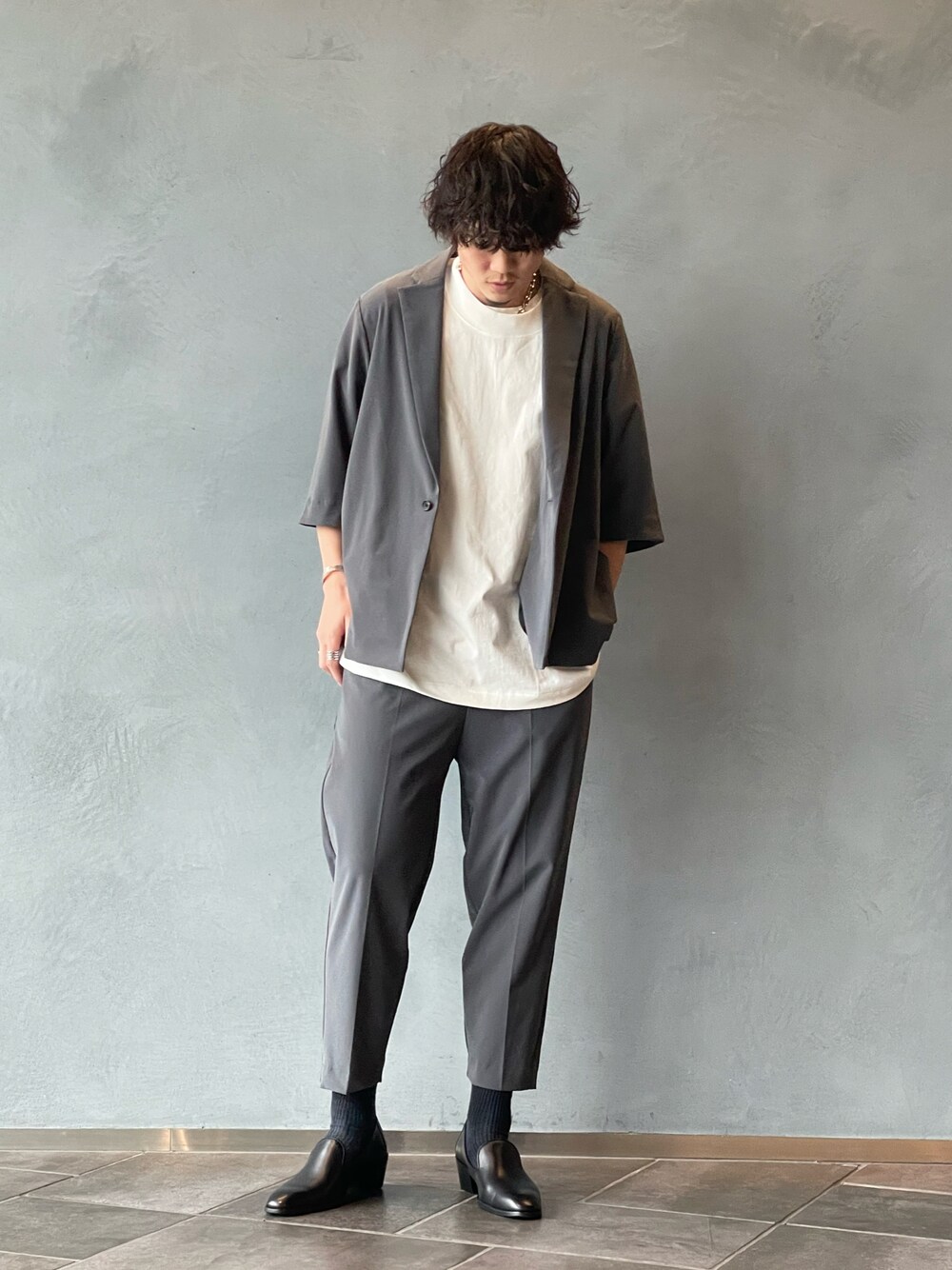 Lui's（ルイス）の「トリコットアンクルカットテーパードパンツ