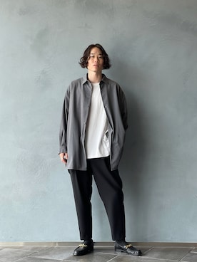 「Lui's（ルイス）のアイテム（ローファー）」を使った、松本 幸さん（メンズ・180cm）の秋コーディネート
