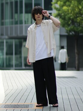 「サングラススタイル」｜「アイテム（スラックス）」を使った、松本 幸さん（メンズ・180cm）の秋コーディネート