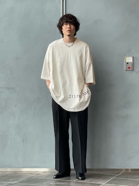 「夏のTシャツフェス」｜「アイテム（スラックス）」を使った、松本 幸さん（メンズ・180cm）の夏コーディネート