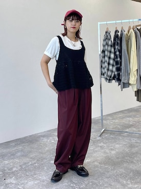 「アイテム（スラックス、レッド系）」を使った、mitaさん（レディース・155cm）の夏コーディネート