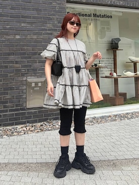 「PAGEBOY（ページボーイ）のプラットチャンキースニーカー（Sneakers、ブラック系）」を使った、mitaさん（レディース・155cm）の夏コーディネート