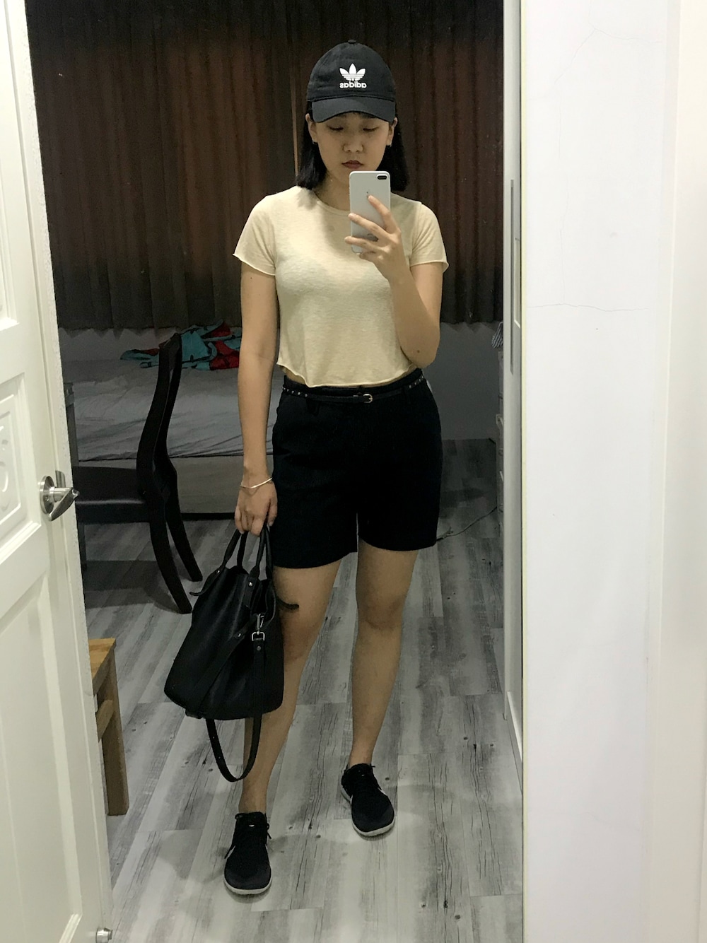 「adidas originals、hat、T-SHIRT、pants、Woo!Mashroom、NIKE、FLYKNIT」｜「adidasの【adidas】トレフォイルCAP（キャップ、ブラック系）」を使った、JOANNさん（レディース・173cm）の夏コーディネートの1枚目の写真