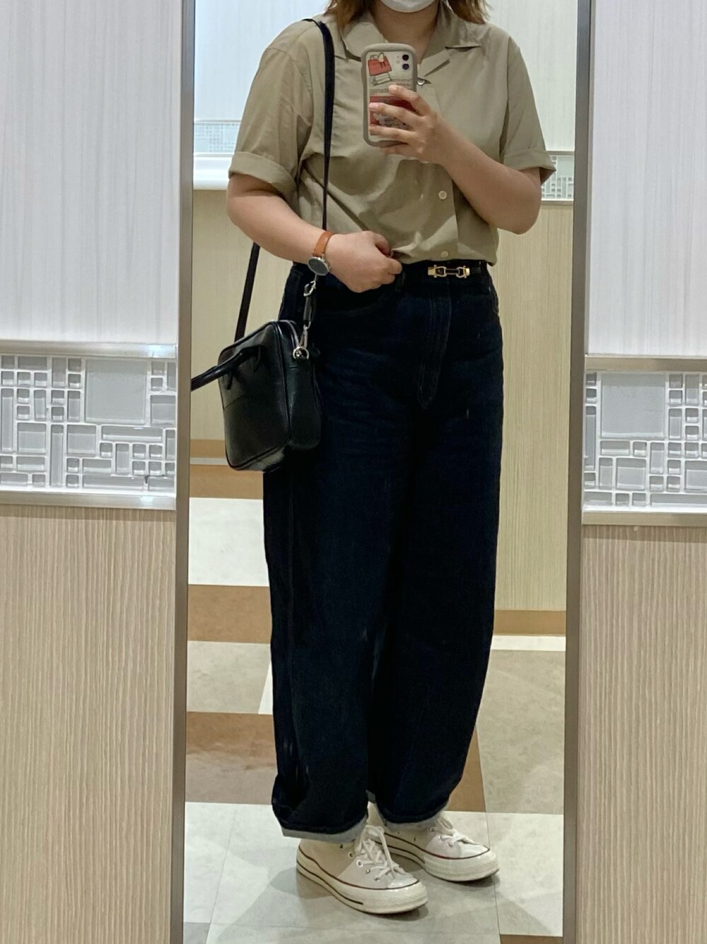 「夏コーデ」｜「UNIQLOのオープンカラーシャツ（半袖）（シャツ/ブラウス、ベージュ系）」を使った、こーん。さん（レディース・166cm）の夏コーディネートの1枚目の写真
