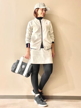「adabat（アダバット）の【ADABAT NAVY】UVケア　フルールドリスジャカードブルゾン（ブルゾン、ホワイト系）」を使った、maicoさん（レディース・156cm）の秋コーディネート
