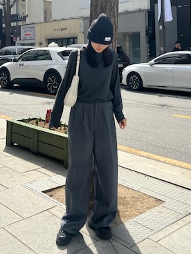 「feepur（フェピュール）のアイテム（スラックス）」を使った、フウカさん（レディース・161cm）の春コーディネート