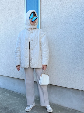 「オールホワイト」｜「アイテム（ノーカラージャケット）」を使った、Pentas🦋さん（レディース・163cm）の冬コーディネート