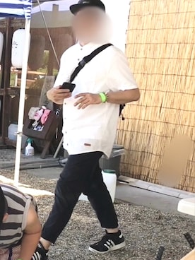「アイテム（スニーカー）」を使った、takeさん（メンズ・175cm）の夏コーディネート