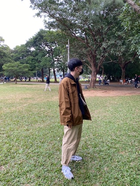 「アイテム（ナイロンジャケット、ブラウン系）」を使った、jiaweiさん（メンズ・170cm）の冬コーディネート