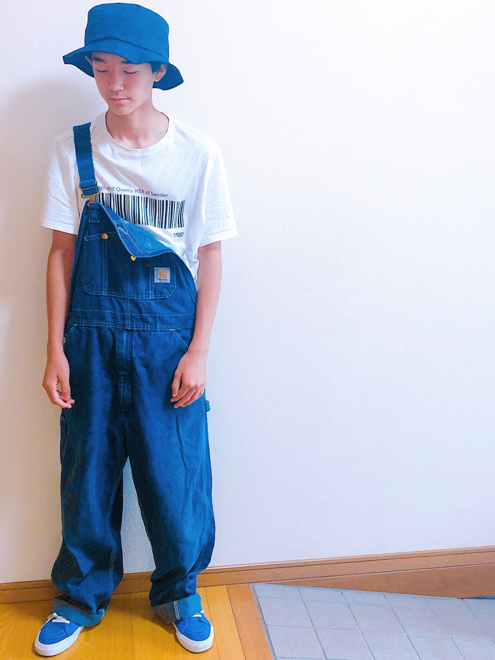 「オーバーオール、オーバーオールコーデ、バケットハット、バケハ、VANS、carhartt、IKEA、夏コーデ、古着、古着MIX、古着コーデ、古着男子、古着好きな人と繋がりたい、NEWHATTAN」｜「newhattanのアイテム（ハット、ブルー系）」を使った、ゆあんじさん（メンズ・170cm）の夏コーディネートの1枚目の写真