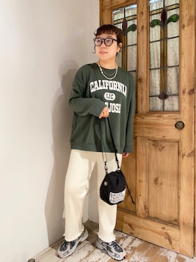 「リブニット」｜「アイテム（スウェット）」を使った、mizukiさん（レディース・157cm）の秋コーディネート