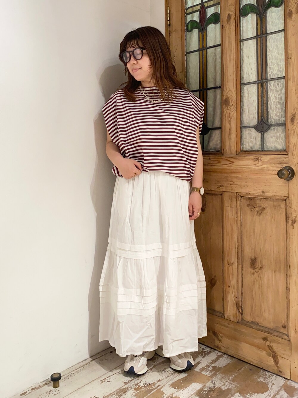 New Balance フード付きベスト ホワイト、スカート