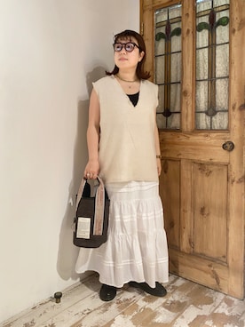 「シアタープロダクツ(THEATRE PRODUCTS)」｜「アイテム（スカート）」を使った、mizukiさん（レディース・157cm）の春コーディネート