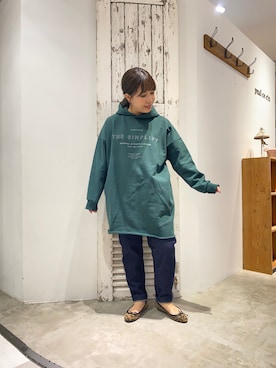 「ロゴパーカー」｜「アイテム（バレエシューズ）」を使った、shooojiさん（レディース・150cm）の冬コーディネート