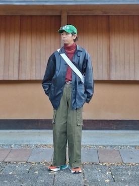 「タックイン」｜「アイテム（カバーオール）」を使った、しょーわさん（メンズ・168cm）の冬コーディネート