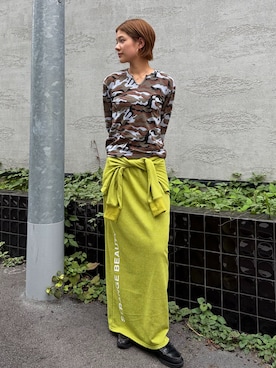 「Oriens JOURNAL STANDARD(オリエンス ジャーナルスタンダード)のカモフラージュネックロングスリーブTee(Tシャツ/カットソー、グレー系)」を使った、さえさん(レディース)の夏コーディネート