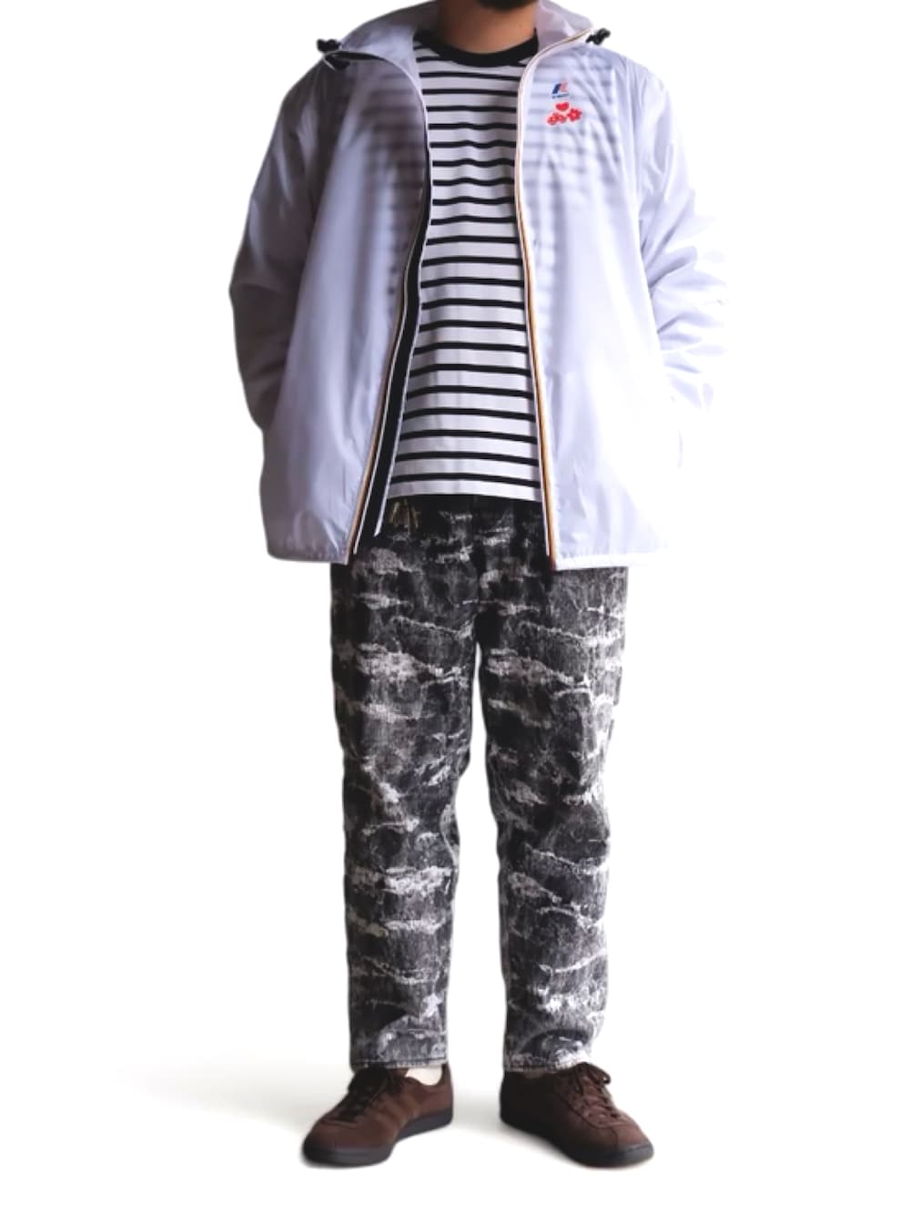 「秋コーデ、今日のコーデ、今日の服、モノトーン、ブルーナボイン、ボーダー、タバコ」｜「BRUNABOINNEのアイテム（デニムパンツ、グレー系）」を使った、yoheiさん（メンズ・175cm）の秋コーディネートの1枚目の写真