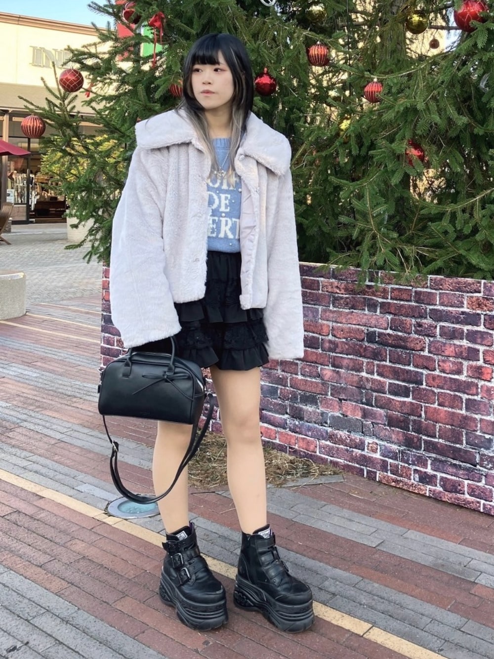 AS KNOW AS plus（アズノゥアズプラス）の「☆衿とボタン ゆるっと