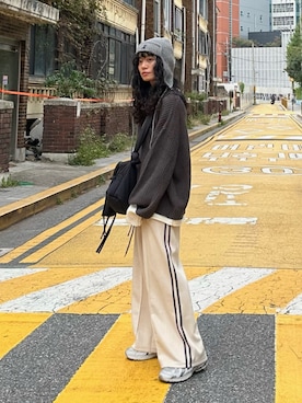 「AS KNOW AS plus（アズノゥアズプラス）のアイテム（スラックス）」を使った、AS KNOW AS plus/アズノゥアズプラスさん（レディース・158cm）の秋コーディネート