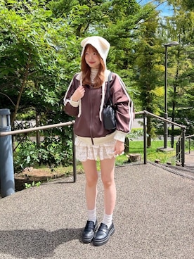「AS KNOW AS plus（アズノゥアズプラス）の♪スウェード サイドライン Wジップトラックジャケット 【UNISEX ITEM】（ジャージ、ブラウン系）」を使った、AS KNOW AS plus/アズノゥアズプラスさん（レディース・158cm）の秋コーディネート