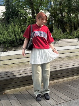 「AS KNOW AS plus（アズノゥアズプラス）の〇クロップド丈 フロントロゴ＆袖刺繍 ゆったりシルエット半袖Tシャツ（Tシャツ/カットソー、レッド系）」を使った、AS KNOW AS plus/アズノゥアズプラスさん（メンズ・173cm）の夏コーディネート