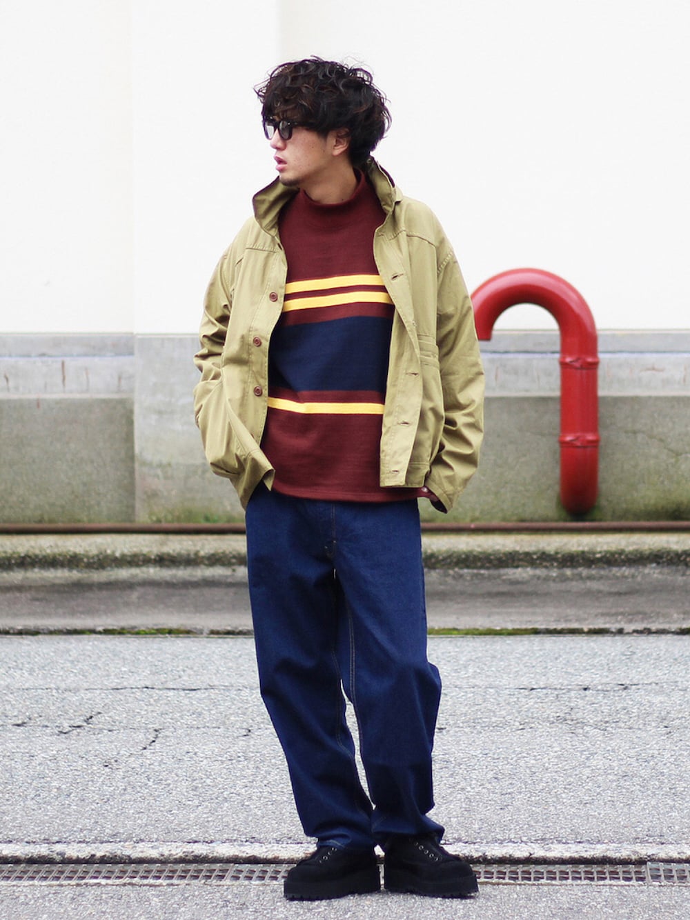 「レイヤード、秋色、sassafras、White Mountaineering、Danner、DENHAM、EFFECTOR、BROWN by 2-tacs、秋コーデ、seven by seven」｜「DENHAMのアイテム（サングラス、ブラック系）」を使った、INDIGOさん（メンズ・183cm）の秋コーディネートの1枚目の写真