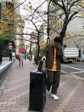 「アイテム（スーツパンツ、グリーン系）」を使った、chuanさん（レディース・163cm）の夏コーディネート