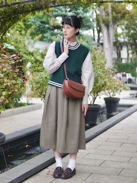「アイテム（ベスト）」を使った、ハヤシ　アンナさん（レディース・171cm）の秋コーディネート