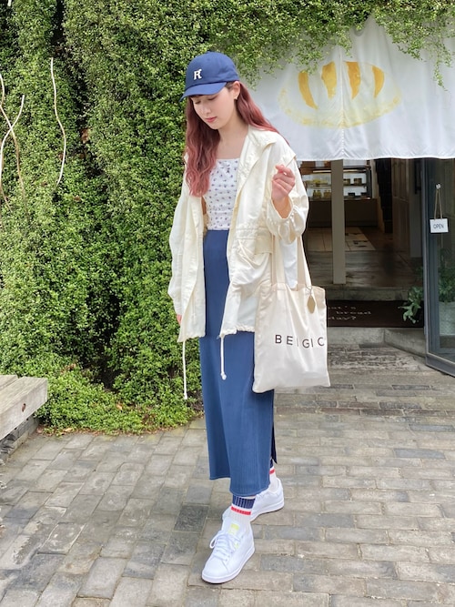 ハヤシ　アンナさんのコーディネート