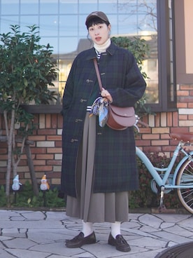 「アイテム（キャップ）」を使った、ハヤシ　アンナさん（レディース・171cm）の冬コーディネート