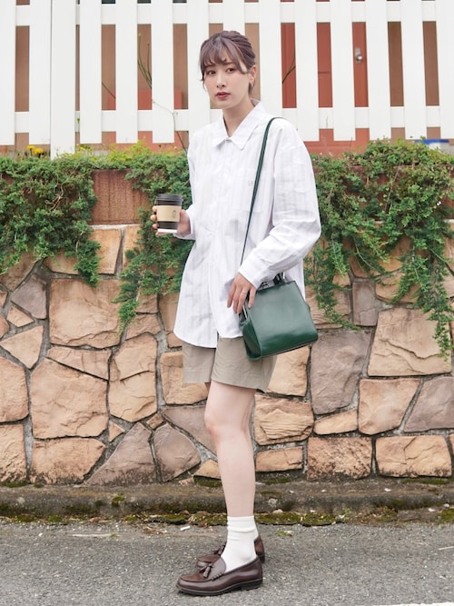 ハヤシ　アンナさんのコーディネート