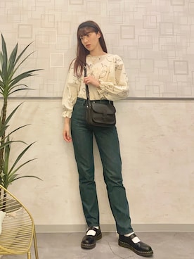 「merongshop（メロンショップ）のアイテム（ショルダーバッグ）」を使った、ハヤシ　アンナさん（レディース・171cm）の秋コーディネート