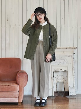 「アイテム（ノーカラージャケット）」を使った、ハヤシ　アンナさん（レディース・171cm）の秋コーディネート