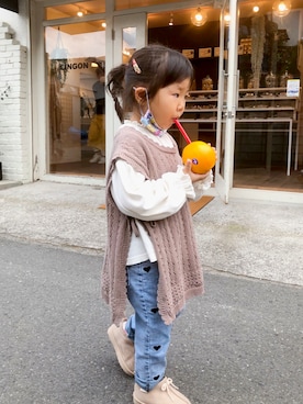 「アイテム（ベスト、ブラウン系）」を使った、iiiichanさん（キッズ・100cm）の秋コーディネート