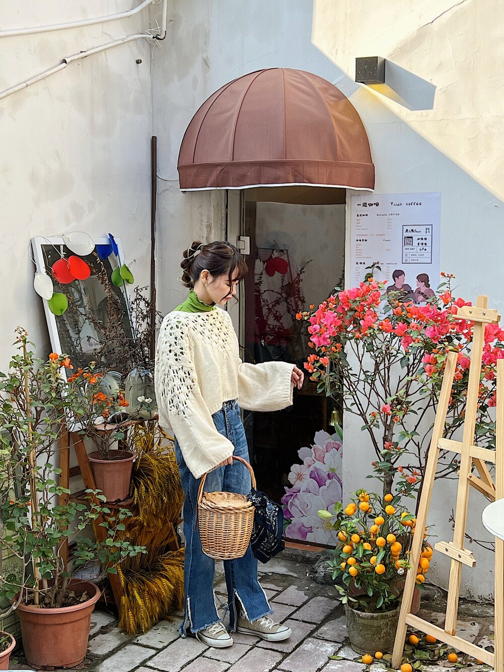 「ootd、春コーデ、お洒落さんとつながりたい、大人カジュアル、プチプラ、シンプル、オトナ女子、緑、日系极简」｜「Kastaneのかぎ針透かし編みプルオーバー（ニット/セーター、ホワイト系）」を使った、YokiChenさん（レディース・158cm）の春コーディネートの1枚目の写真