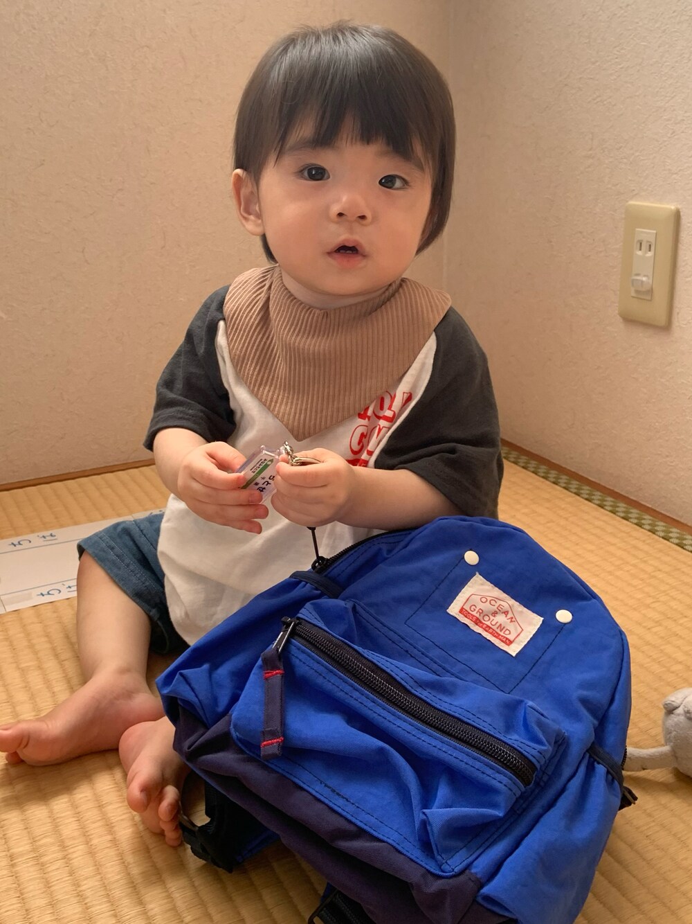「BREEZEのアイテム（Tシャツ/カットソー、ホワイト系）」を使った、ちとさん（キッズ・80cm）の夏コーディネートの1枚目の写真