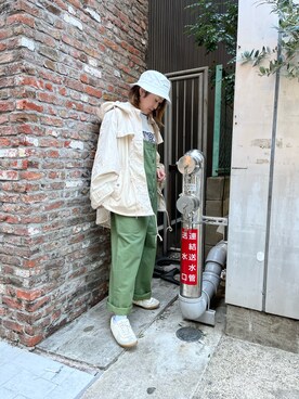 「AVIREX（アヴィレックス）のアイテム（サロペット/オーバーオール）」を使った、Yukieさん（レディース・156cm）の冬コーディネート