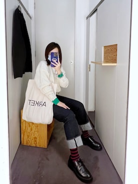 「MONKI（モンキ）のアイテム（シューズ）」を使った、SamanthaRocksさん（レディース・162cm）の冬コーディネート