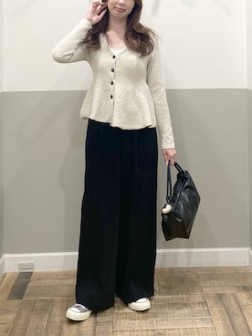 「A part by（アパートバイ）のイージーストレートパンツ（スラックス、ブラック系）」を使った、cocoさん（レディース・160cm）の秋コーディネート