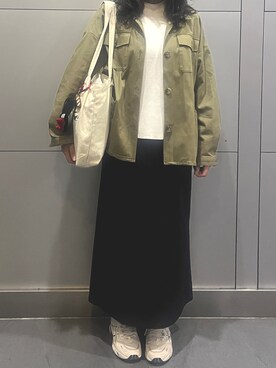 「UNIQLO（ユニクロ）のアイテム（スカート、ブラック系）」を使った、tohanさん（レディース・161cm）の春コーディネート