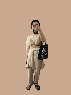 「アイテム（Tシャツ/カットソー、ベージュ系）」を使った、たかこさん（レディース・158cm）の秋コーディネート