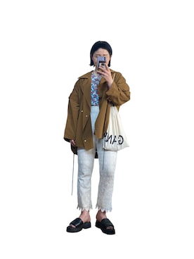 「ADAM ET ROPE'（アダムエロペ）のアイテム（トレンチコート）」を使った、たかこさん（レディース・158cm）の夏コーディネート